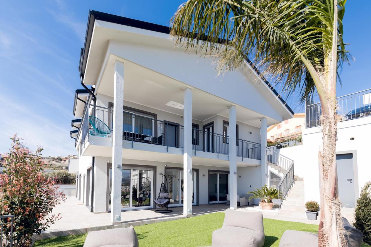 Villa La Matta Apartments And Luxury Suites San Remo Kültér fotó