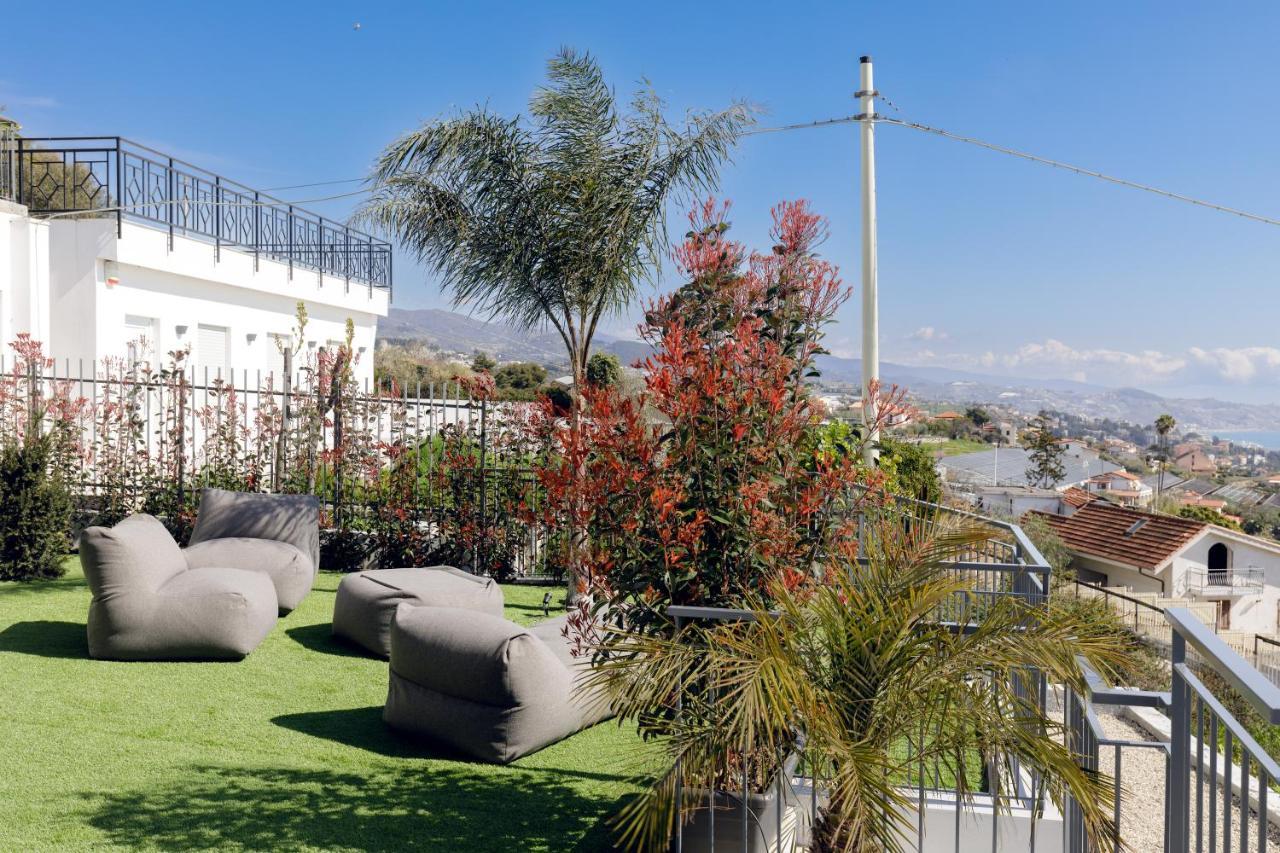 Villa La Matta Apartments And Luxury Suites San Remo Kültér fotó